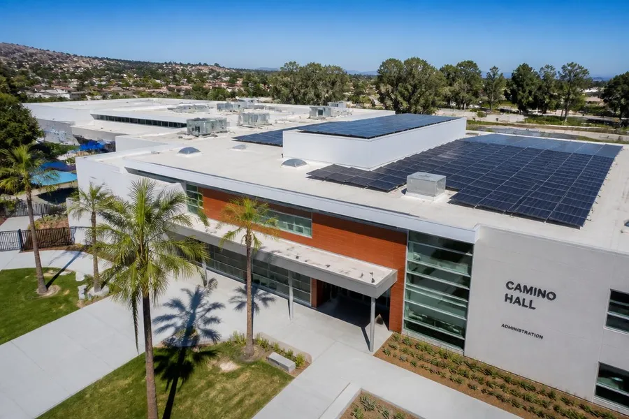 Government & Schools solar solutions by Nuon Energy